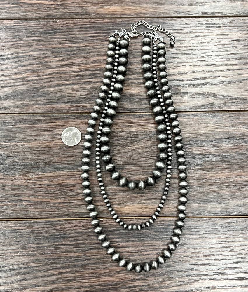 735475, Handmade Navajo Bead Necklace