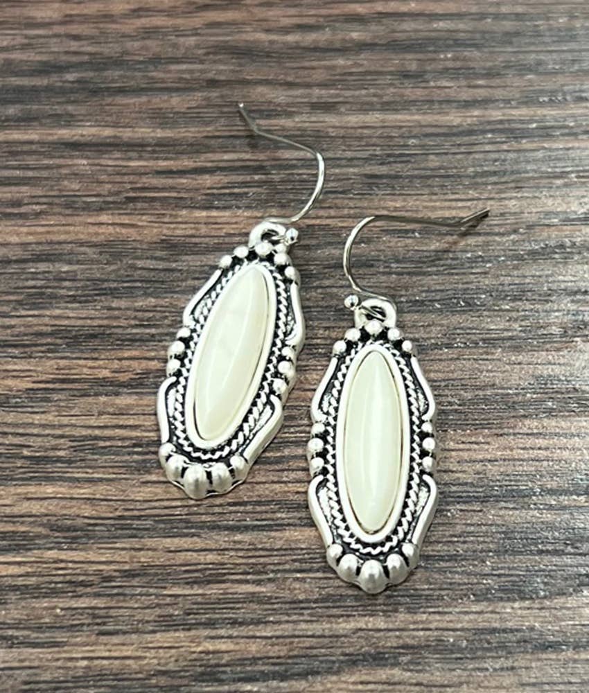 724663, White Turquoise Earrings