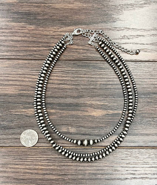 739455, Handmade 18" Navajo Bead Necklace