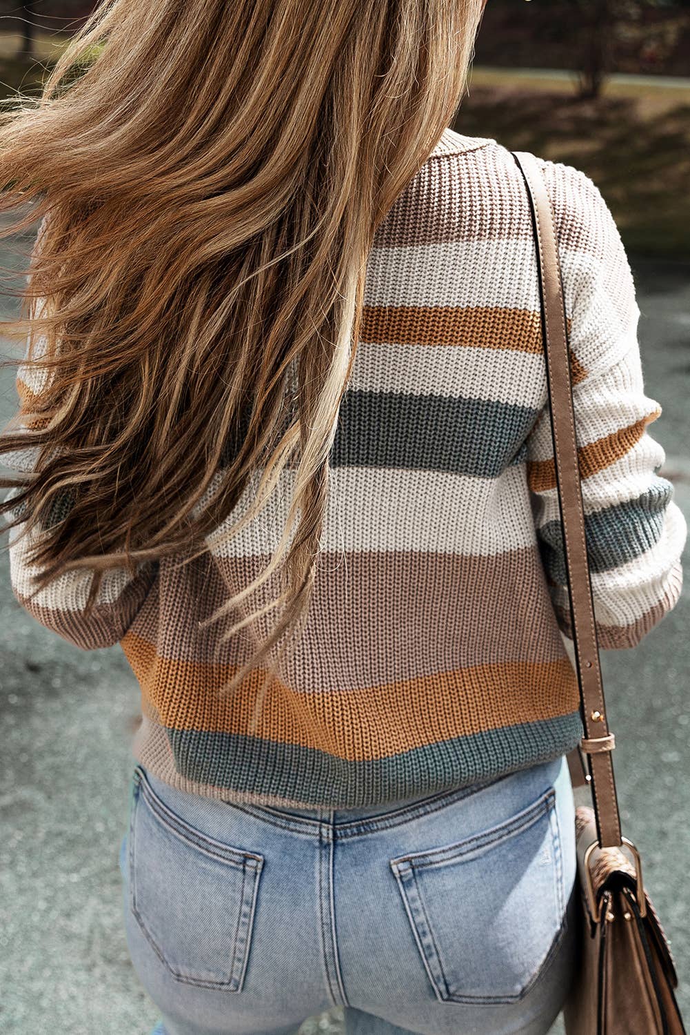 Round Neck Colorblock Knit Sweater