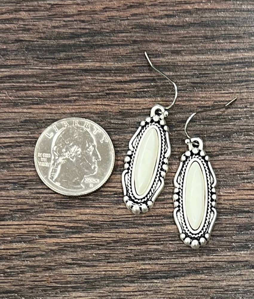 724663, White Turquoise Earrings