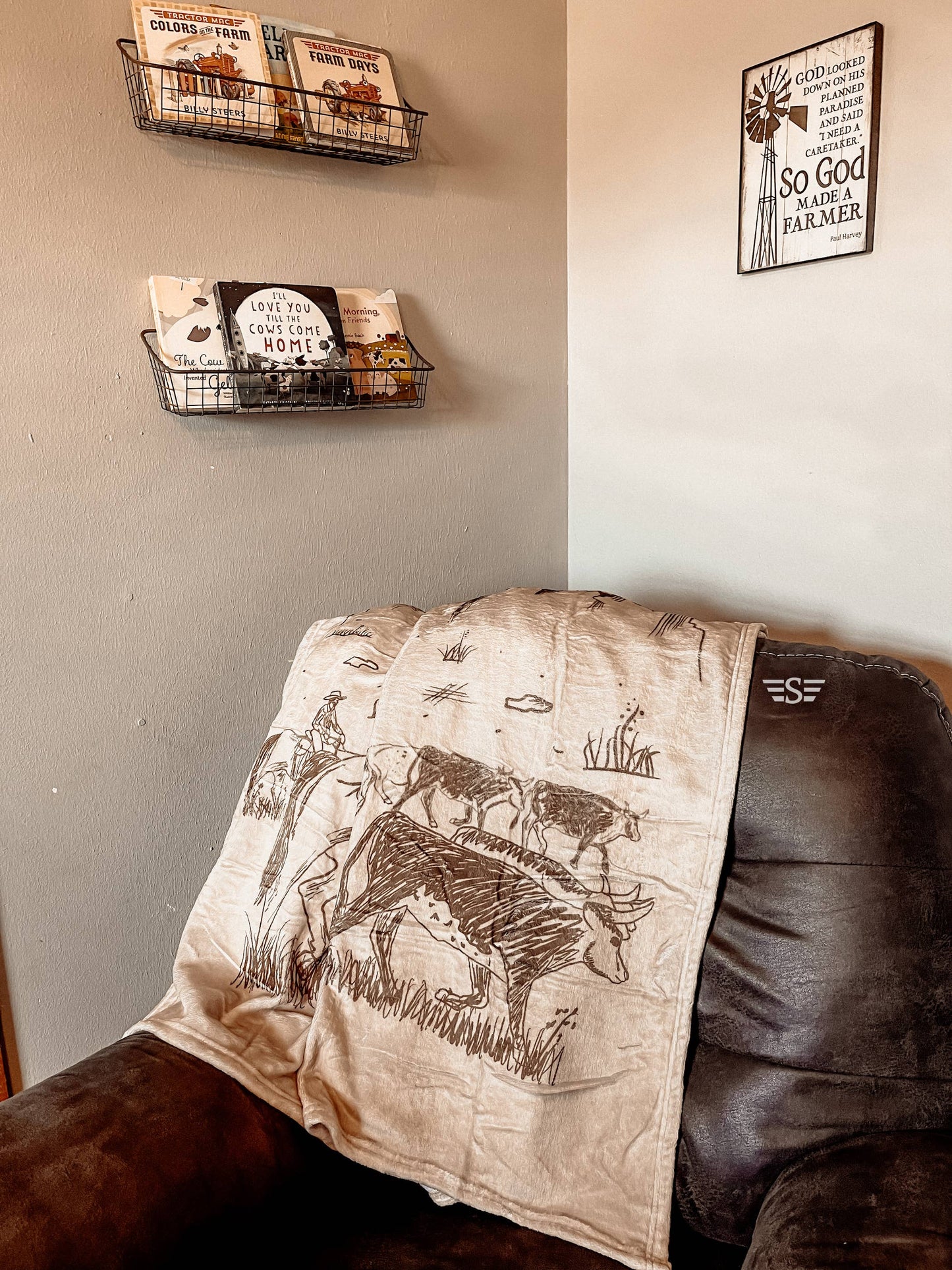 Cattle Drive Blanket: Black/ Tan
