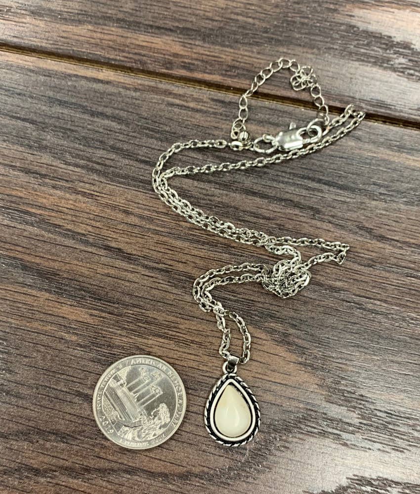 733949, Drop White Turquoise Necklace