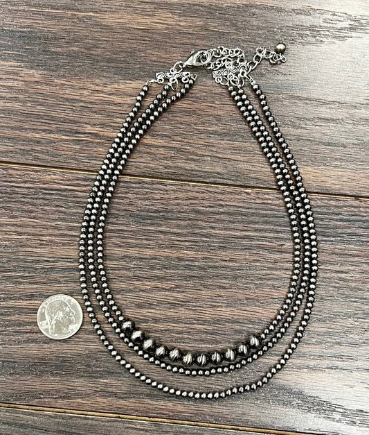 738107, Handmade 17" Polish Navajo Bead Necklace