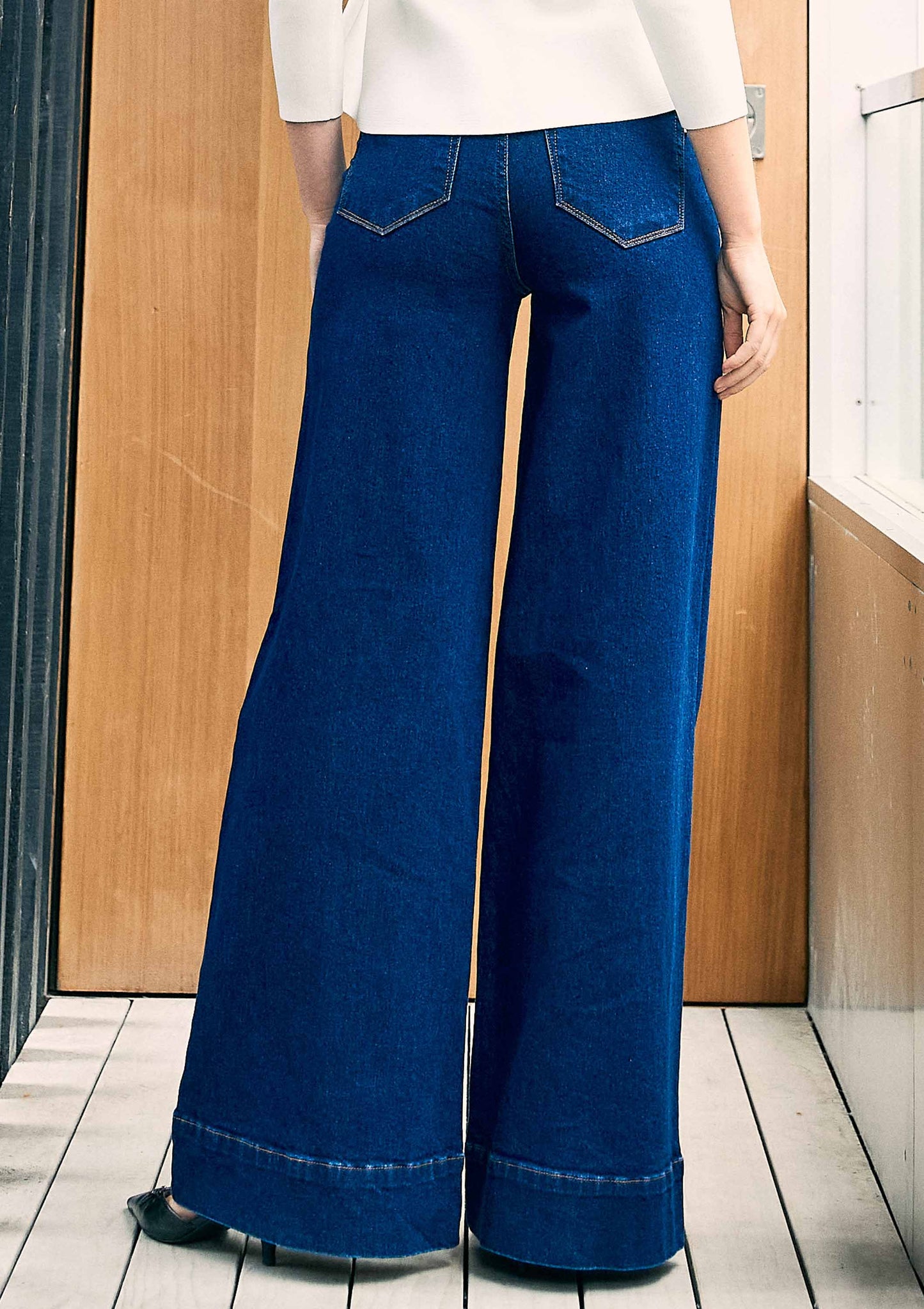 Jess Wide Leg Jeans