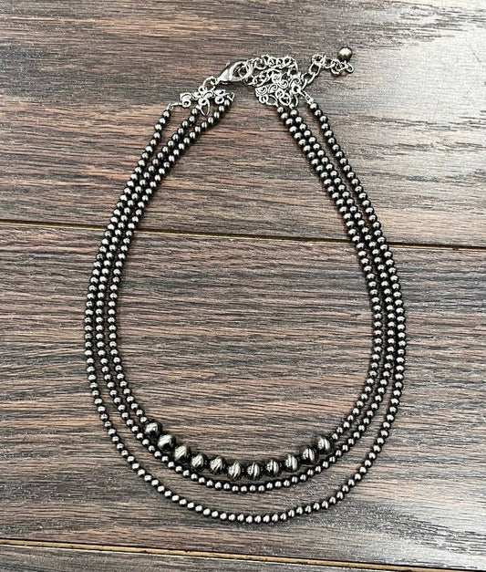 738107, Handmade 17" Polish Navajo Bead Necklace