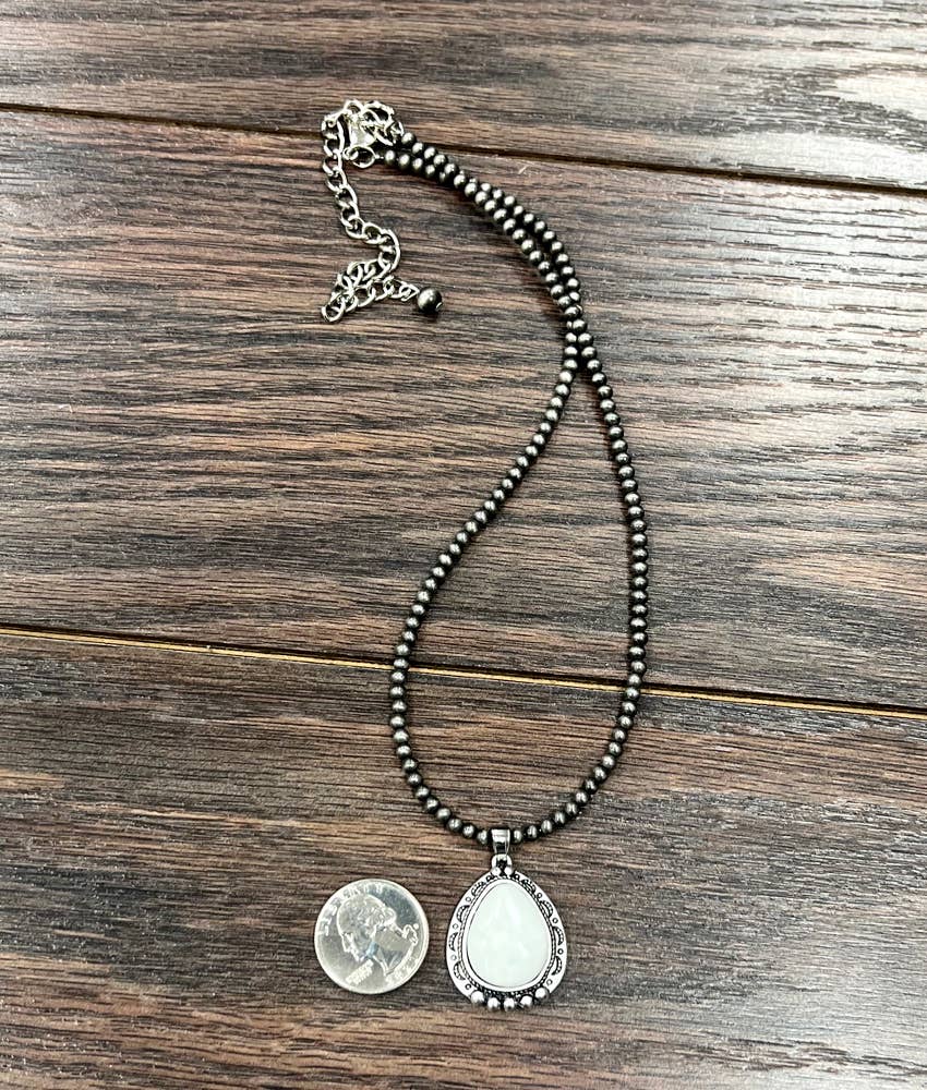 735224, Handmade 15" Navajo White Turquoise Necklace