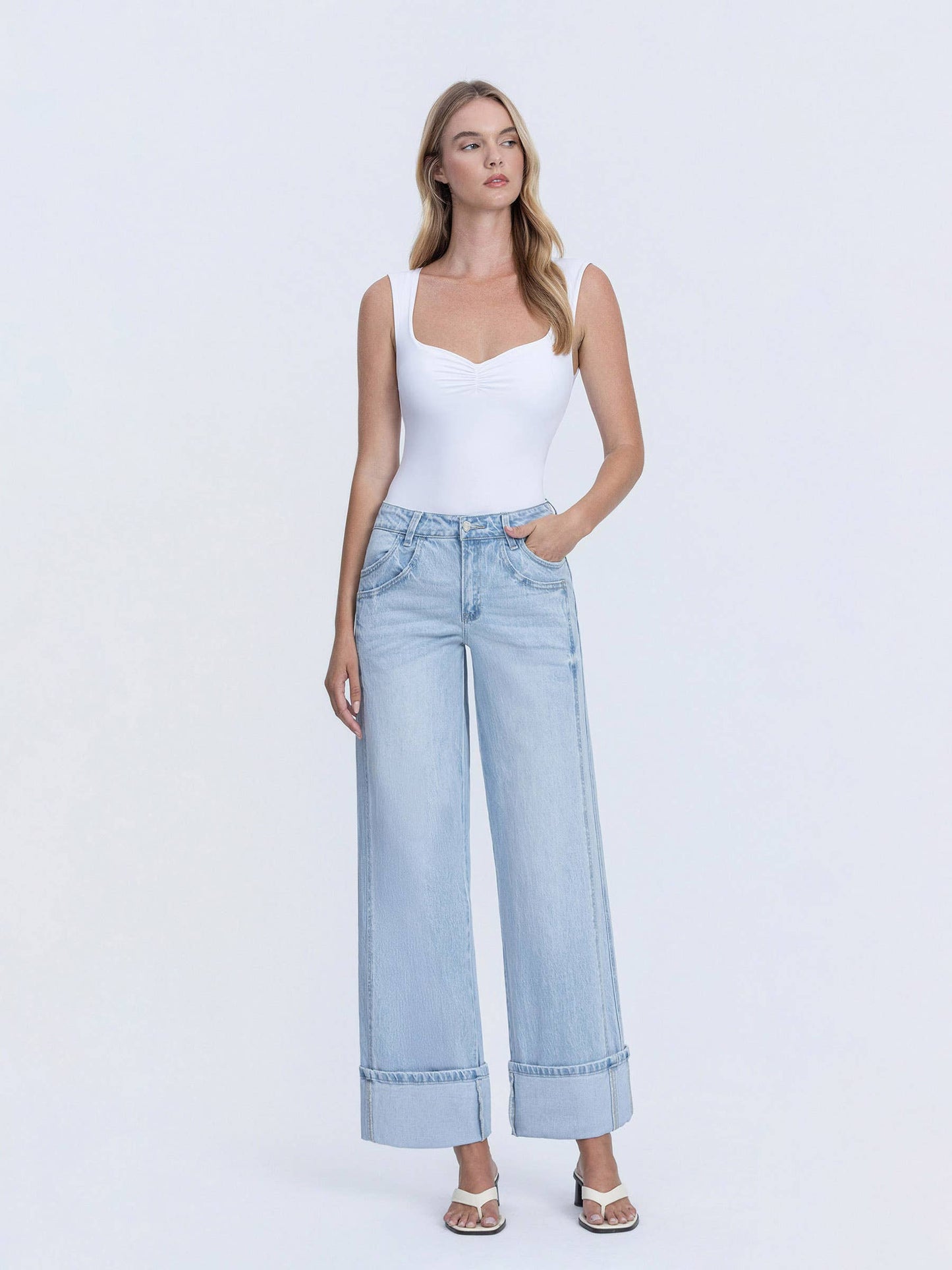 SUPER HIGH RISE LIGHT WASH CUFFED BAGGY WIDE JEANS