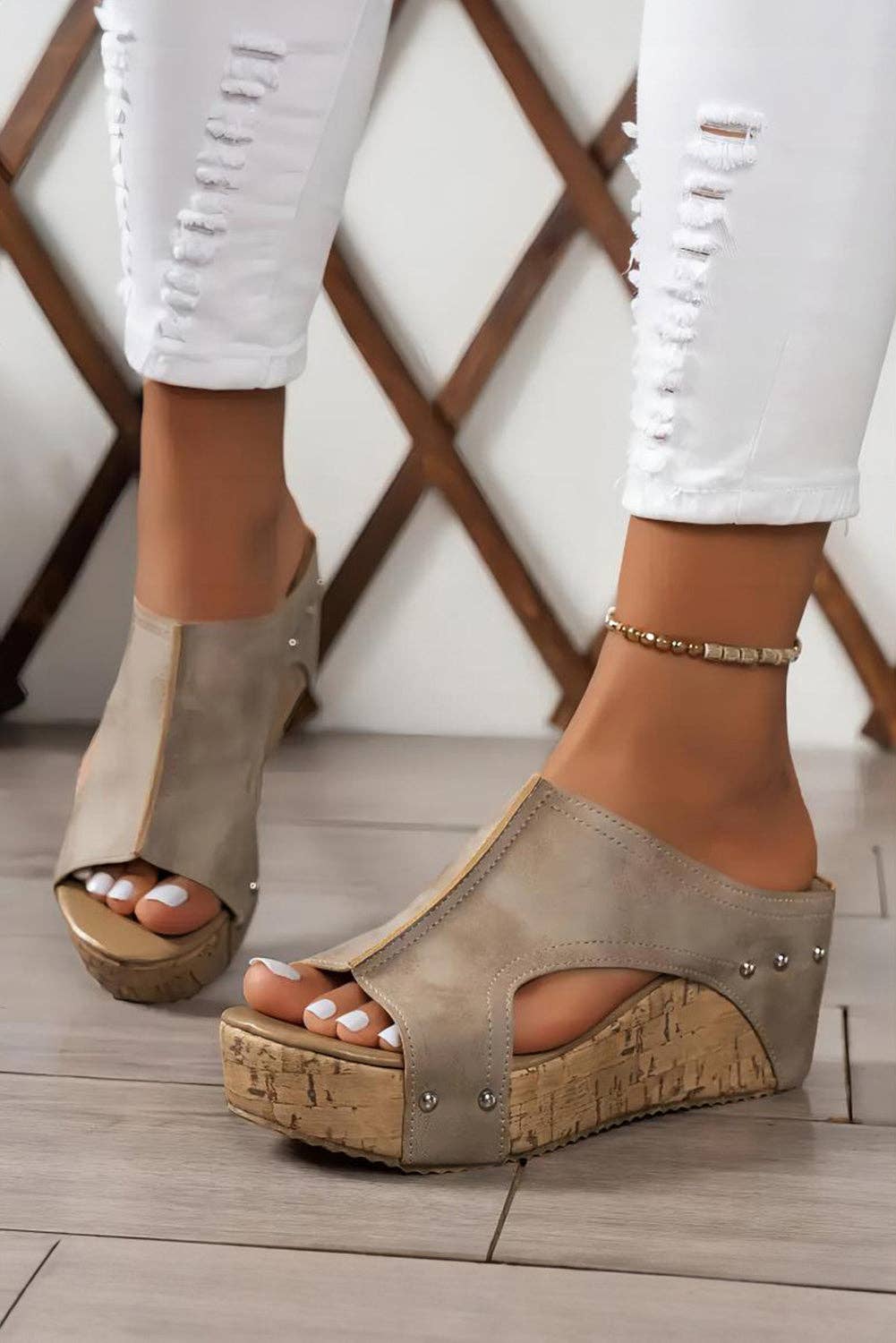 Gianna Pu Leather Wedge Slippers: Gray / 7