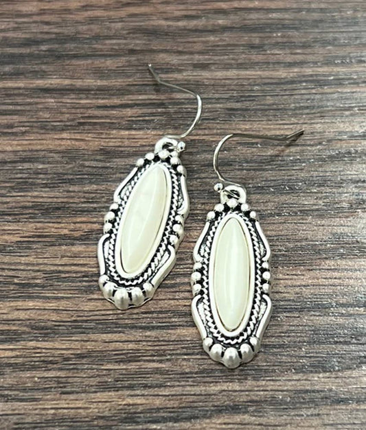 724663, White Turquoise Earrings