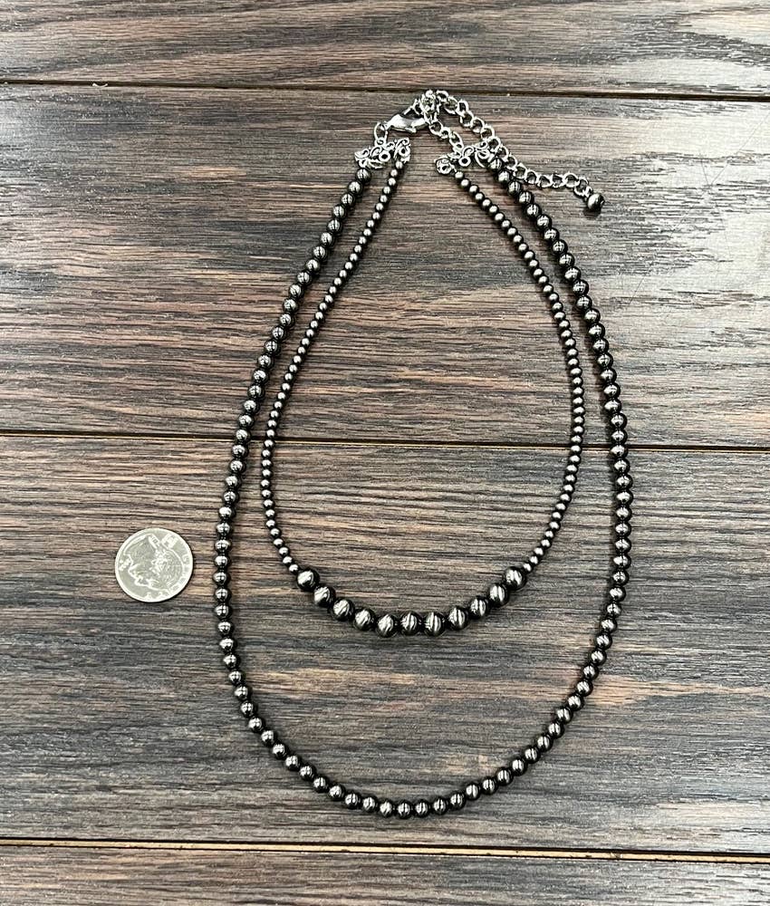 739596, Handmade 20" Polish Navajo Bead Necklace