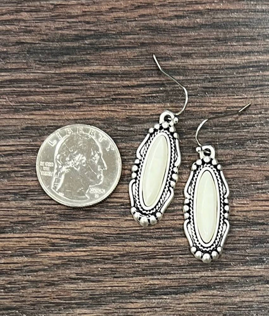 724663, White Turquoise Earrings