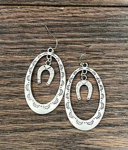 725671, Horseshoe Crystal Earrings