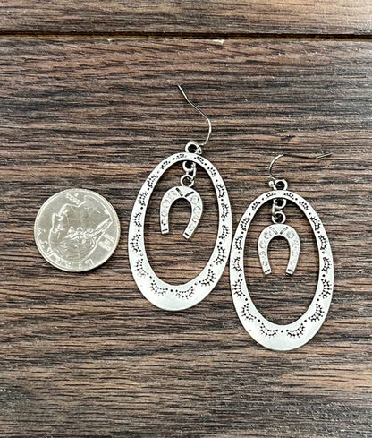725671, Horseshoe Crystal Earrings