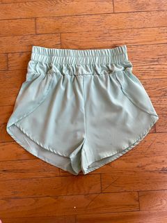 Windbreaker Shorts 3 Colors